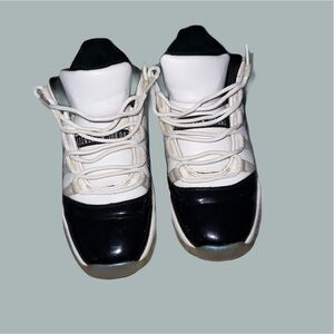 Jordan 11 Retro Low - White Emerald Iridescent - 6.5